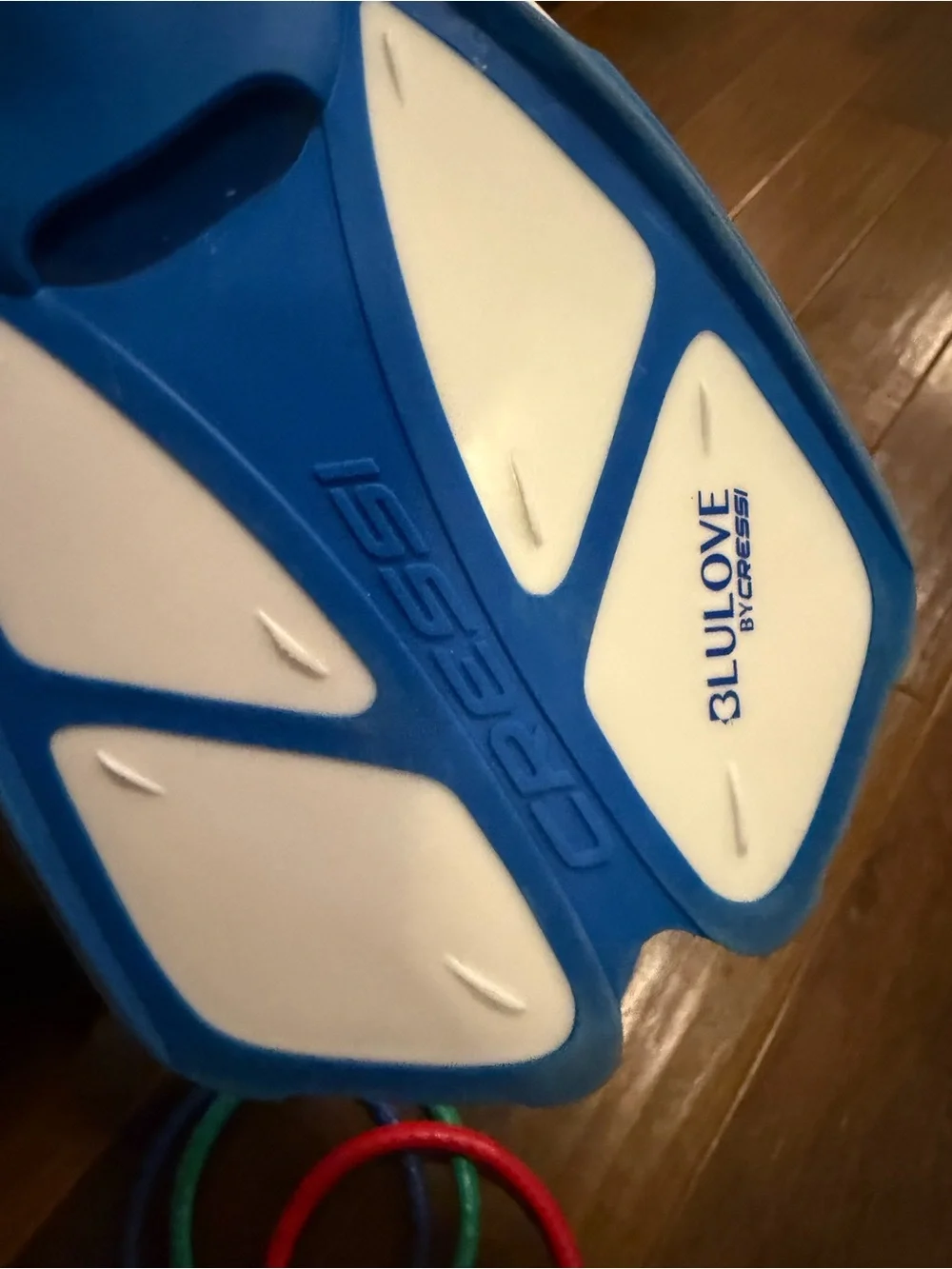 Cressi youth S/M swim fins and pool rings